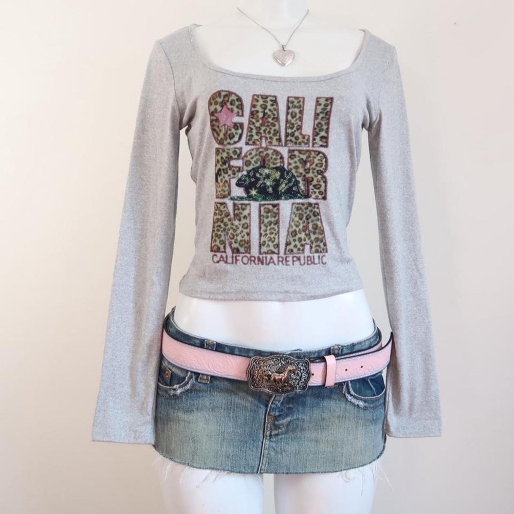 y2k baby tee california leopard star long sleeve grey top